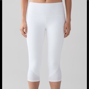 Lululemon Anew 21” Crops white 4